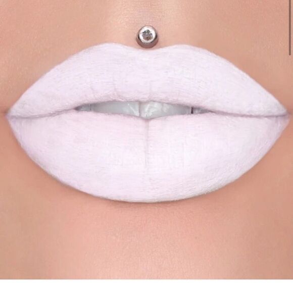 NIB Jeffree Star Velvet Trap Lipstick in God's Gift - Picture 1 of 6